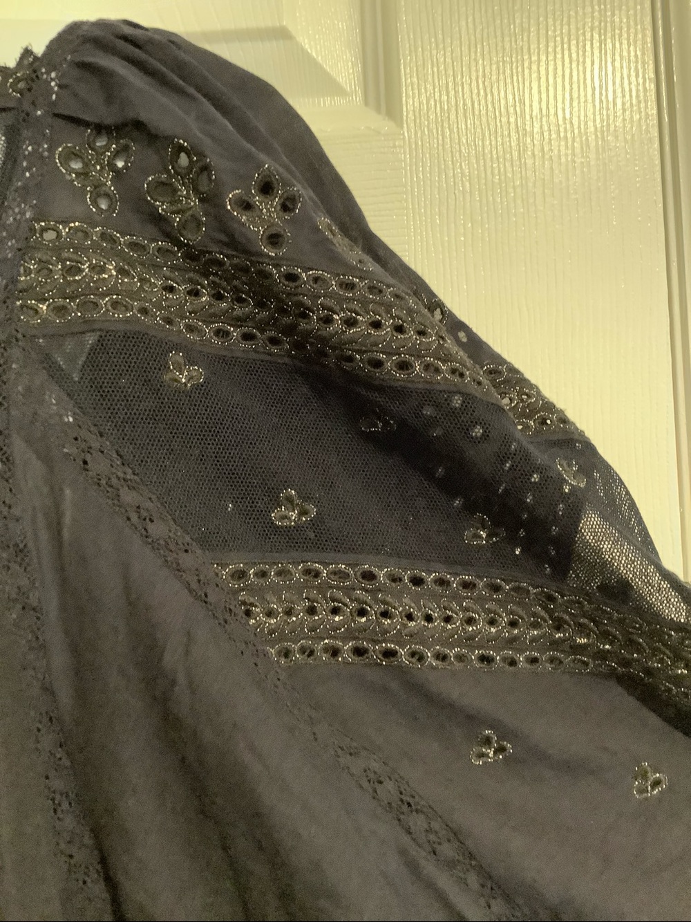 ANTHROPOLOGIE Navy Blue Boho Chic Shimmery Lace Puff Sleeves Fall Top L - Picture 4 of 11